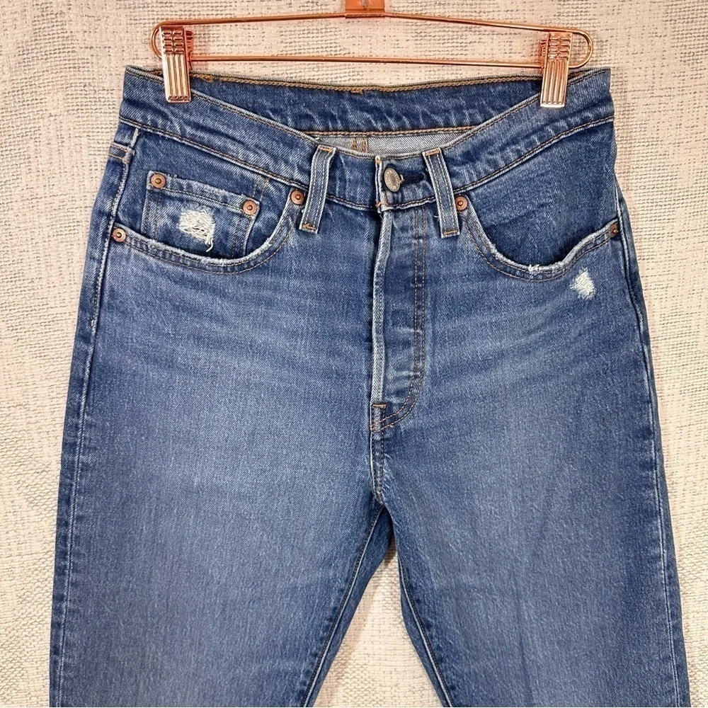 Levi's 501 Light wash straight leg jeans size 26